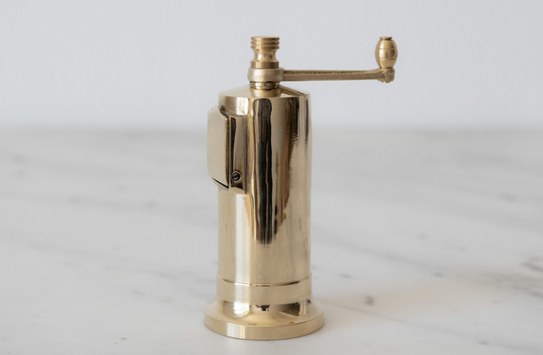 brass pepper will with hand crank